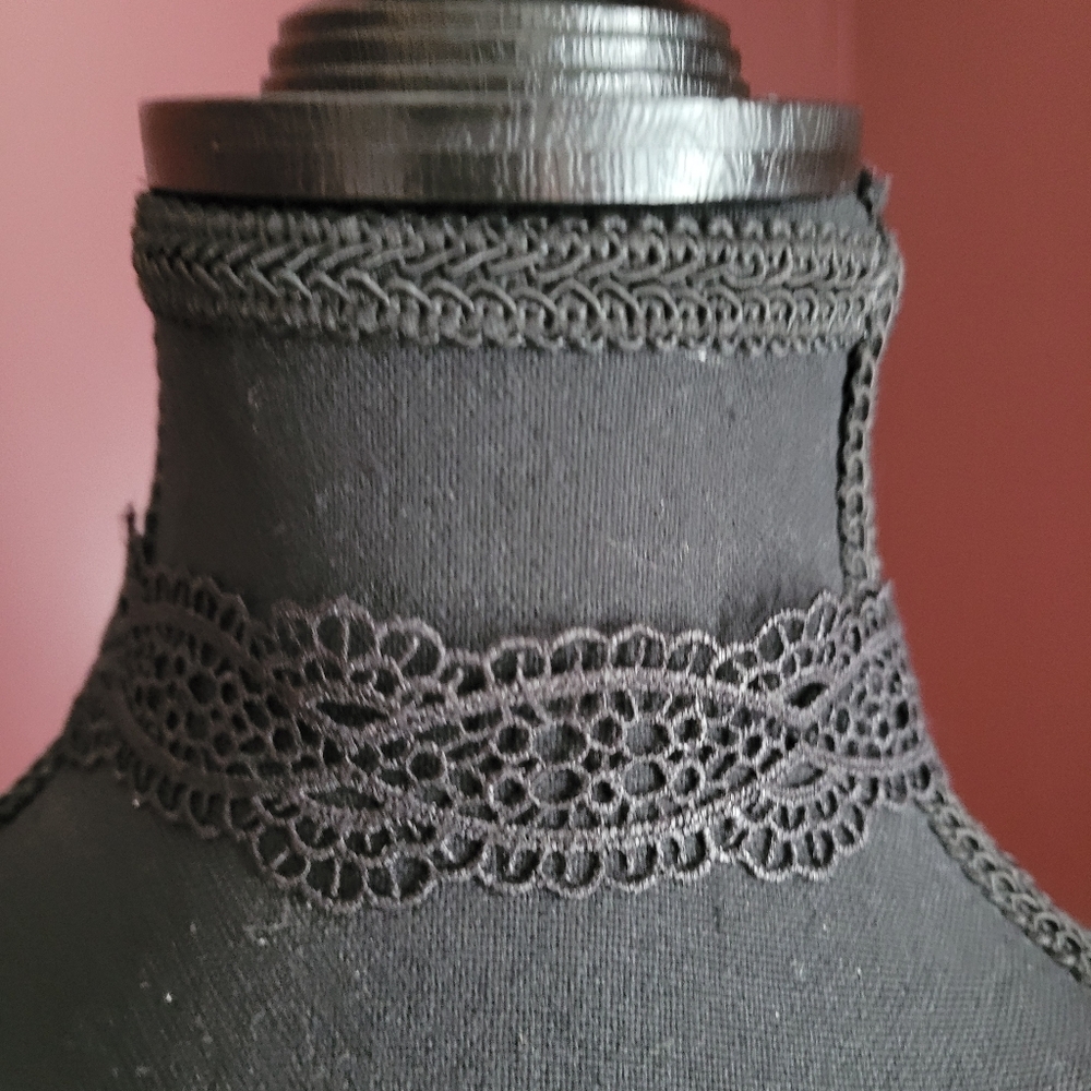 Choker Necklace